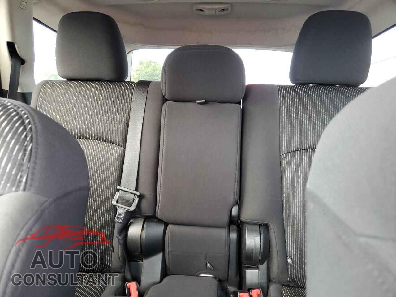 DODGE JOURNEY 2012 - 3C4PDCCG6CT251805
