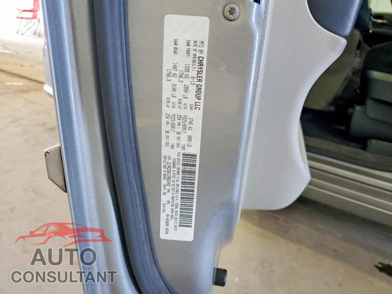 DODGE CARAVAN 2013 - 2C4RDGBG1DR822462