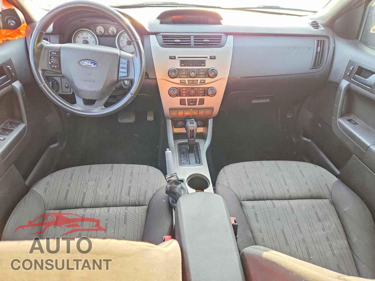 FORD FOCUS 2011 - 1FAHP3FN2BW130256
