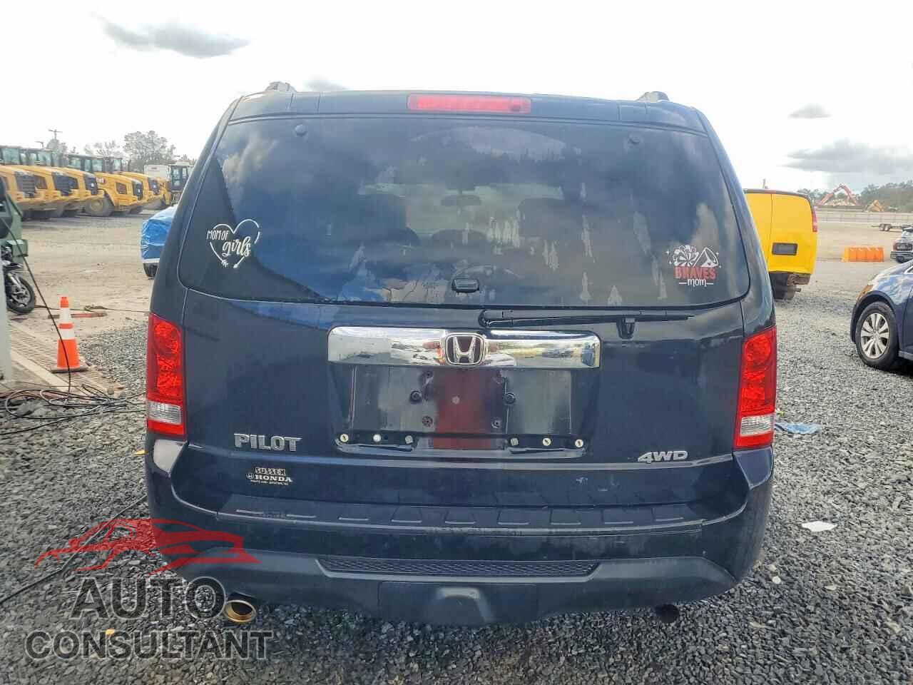 HONDA PILOT 2013 - 5FNYF4H53DB025345