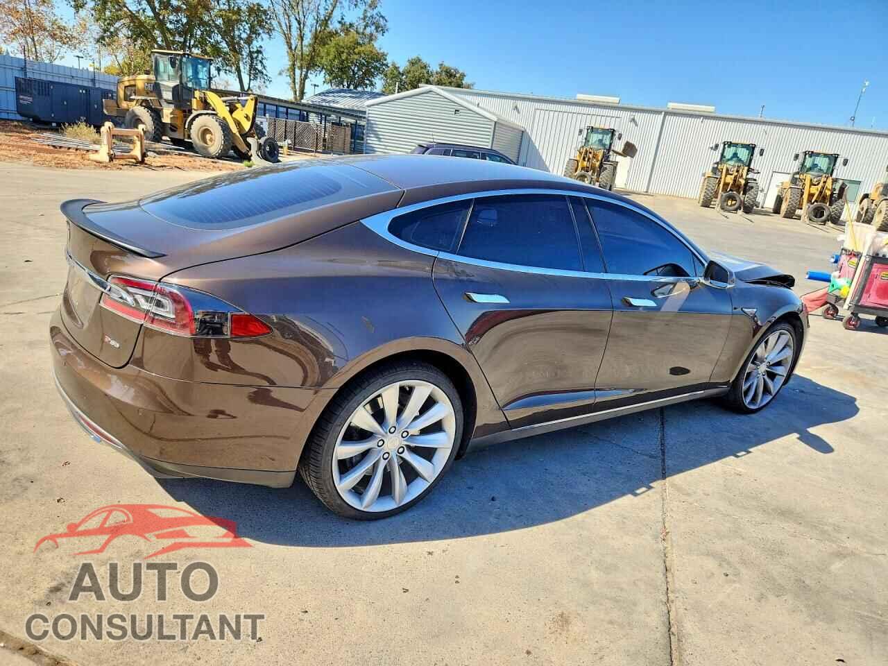 TESLA MODEL S 2014 - 5YJSA1H17EFP35026