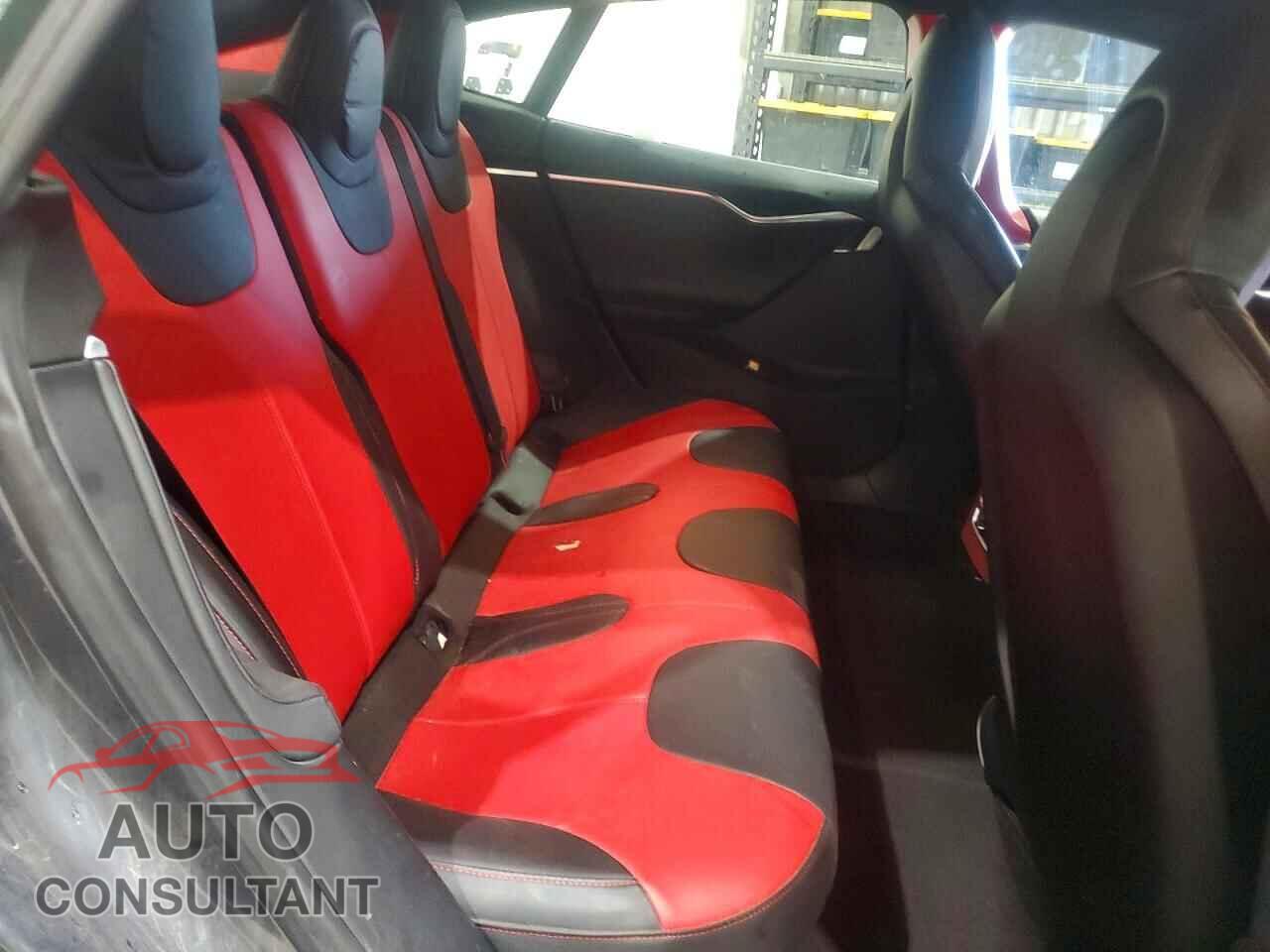 TESLA MODEL S 2014 - 5YJSA1H11EFP64652