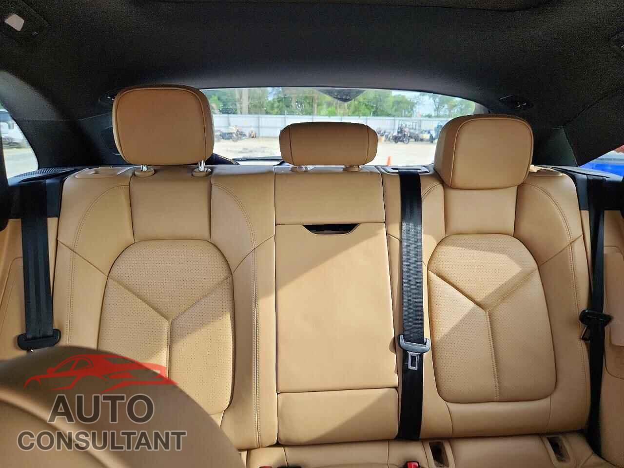 PORSCHE MACAN 2018 - WP1AA2A52JLB09100