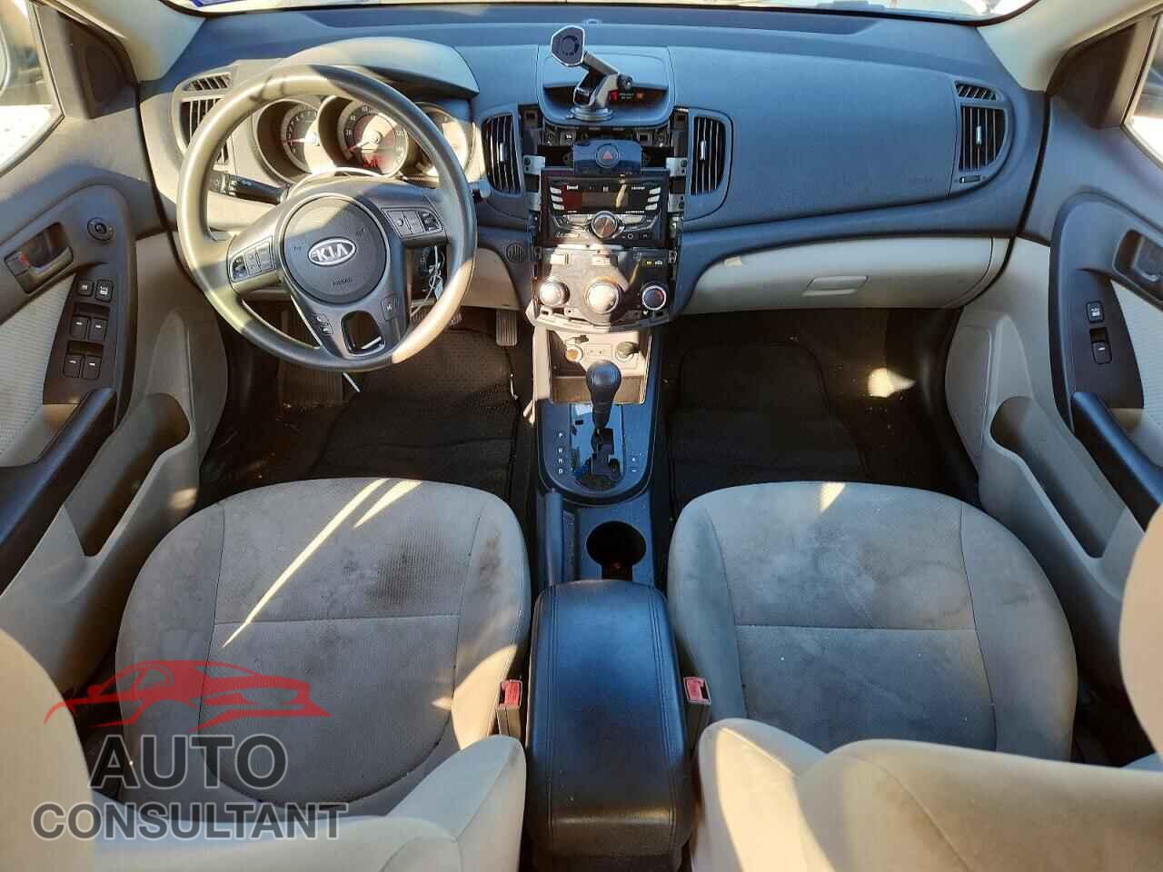 KIA FORTE 2010 - KNAFU4A27A5259642