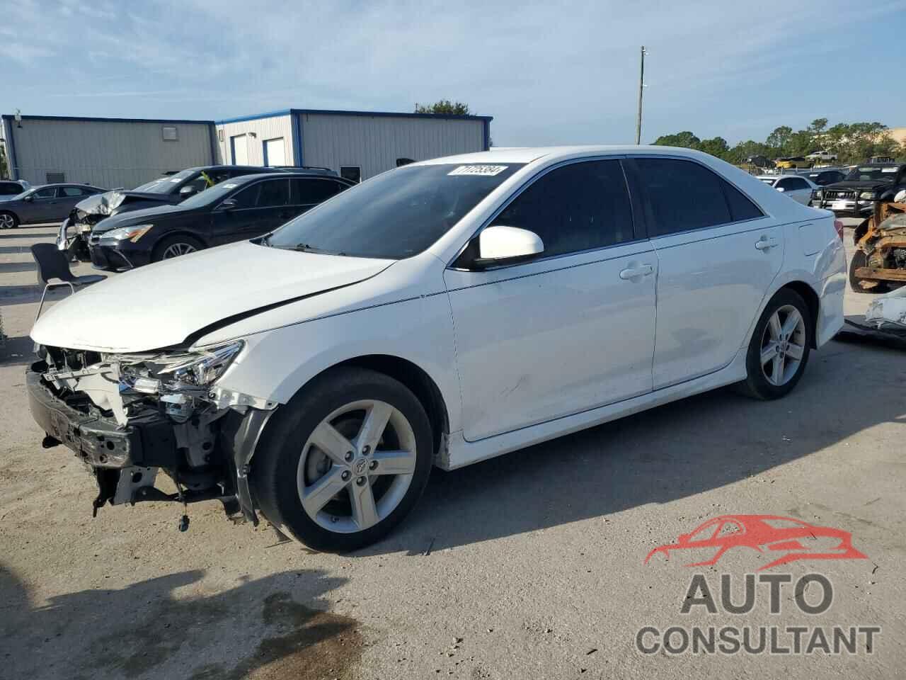 TOYOTA CAMRY 2014 - 4T1BF1FK4EU860002