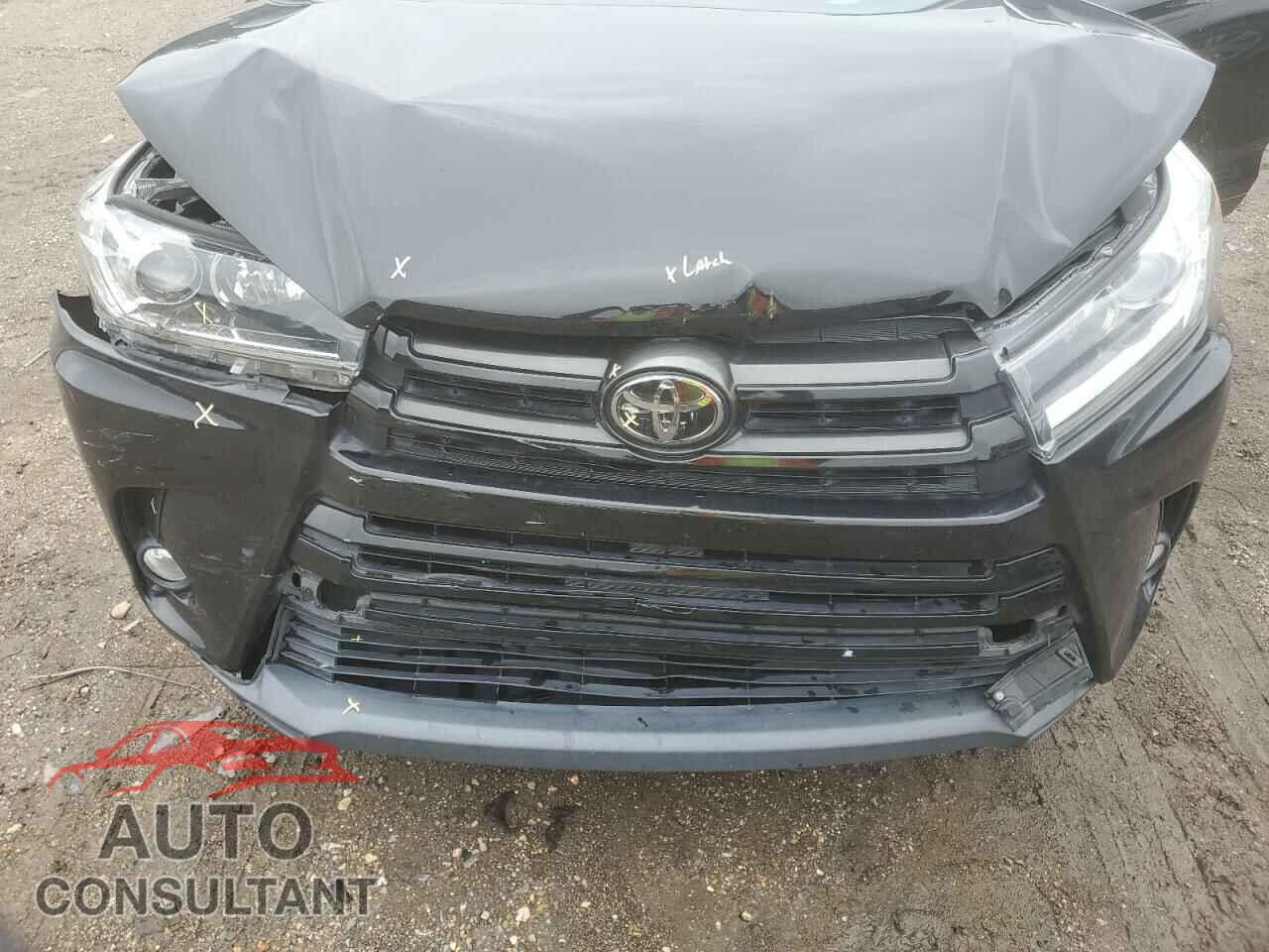 TOYOTA HIGHLANDER 2018 - 5TDKZRFH7JS539018