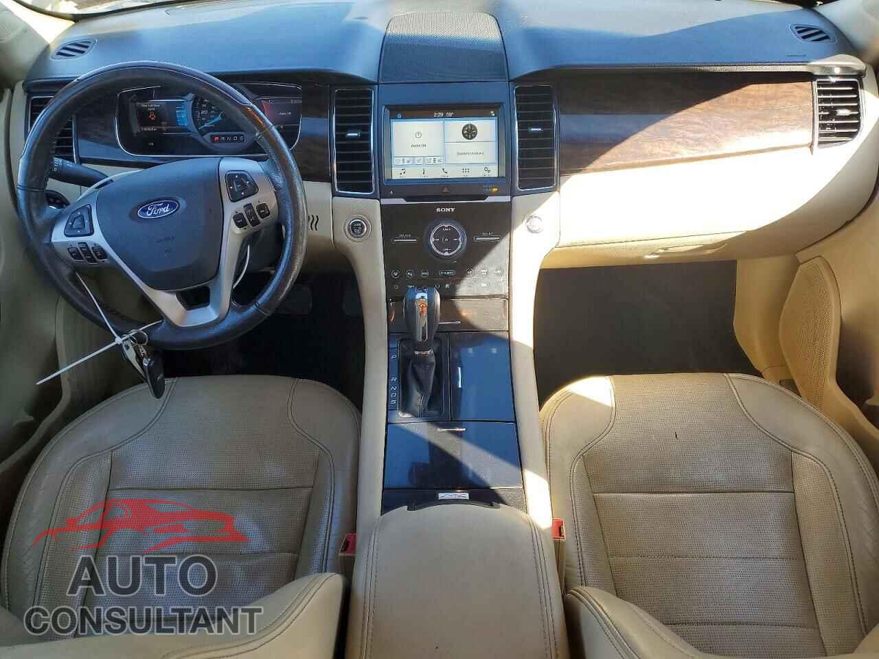 FORD TAURUS 2017 - 1FAHP2F8XHG129136
