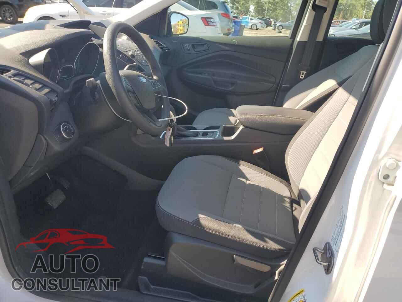 FORD ESCAPE 2019 - 1FMCU0F77KUB96094