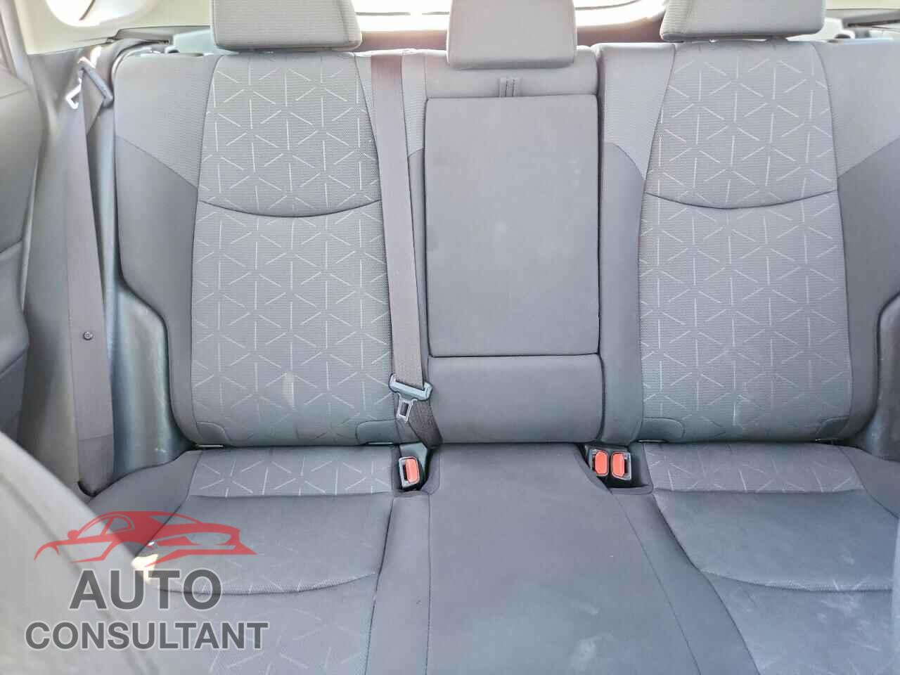 TOYOTA RAV4 2019 - JTMP1RFV5KD007184