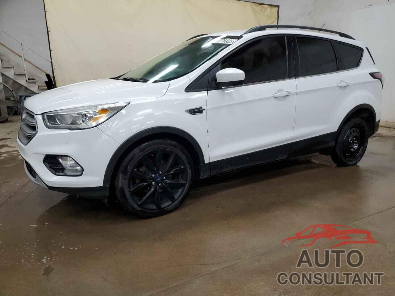 FORD ESCAPE 2017 - 1FMCU0GD6HUD38223