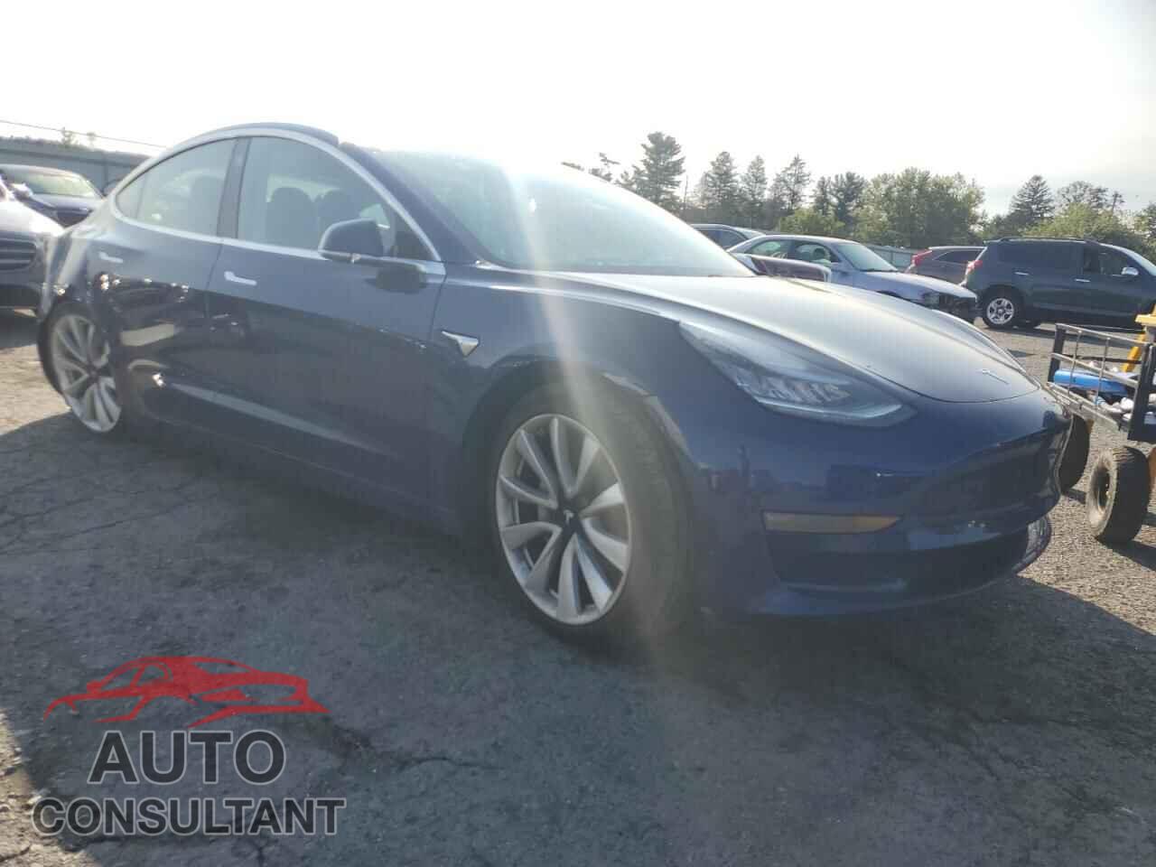 TESLA MODEL 3 2018 - 5YJ3E1EB2JF121775