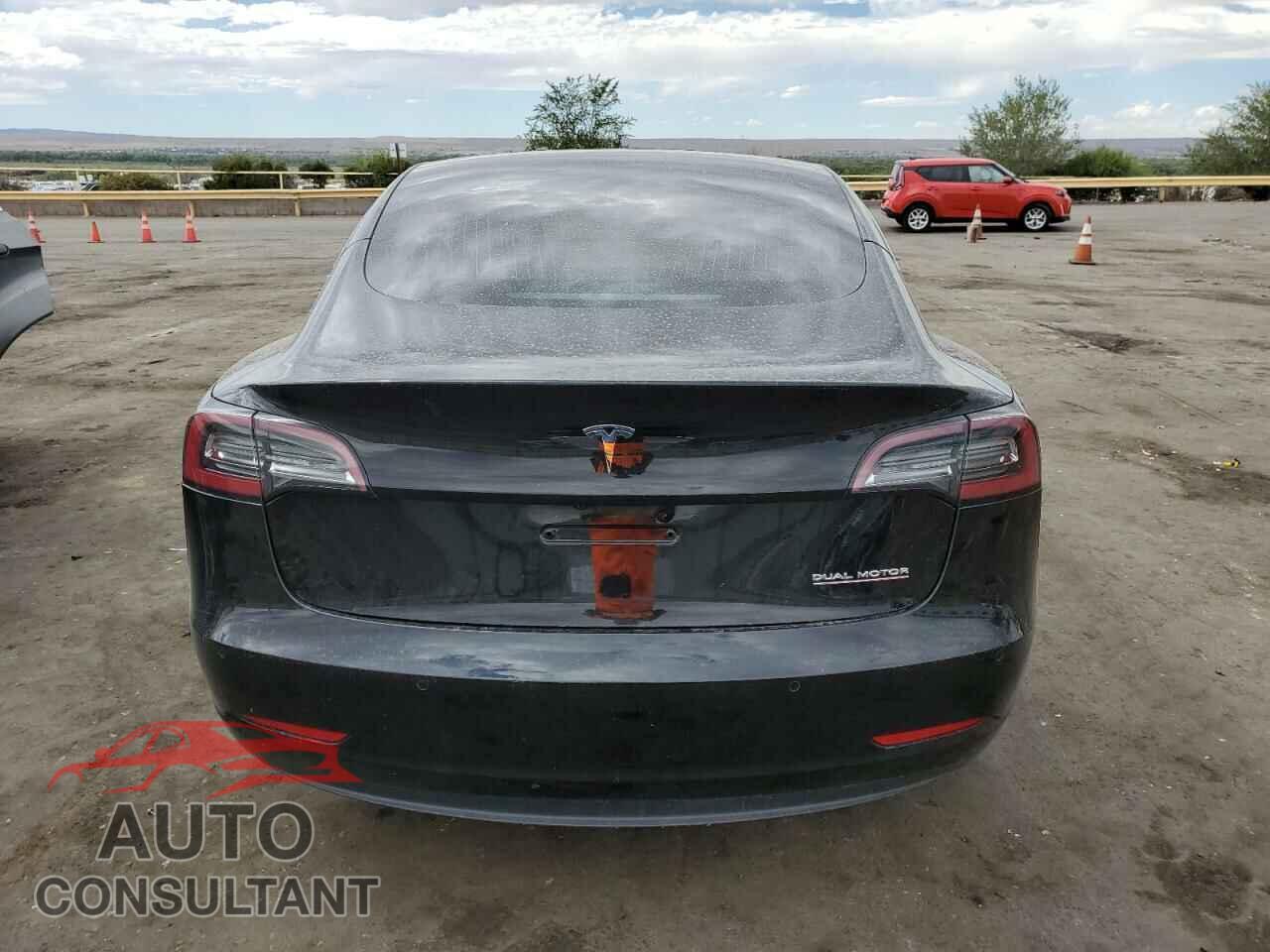 TESLA MODEL 3 2020 - 5YJ3E1EC4LF669224
