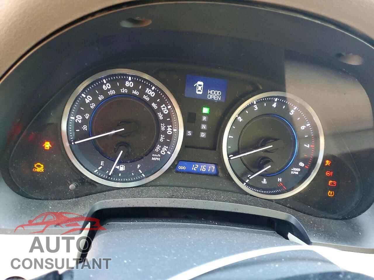 LEXUS IS 2012 - JTHCF5C25C5057807