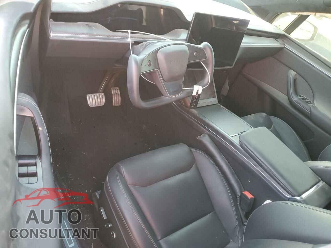 TESLA MODEL X 2023 - 7SAXCBE6XPF395804