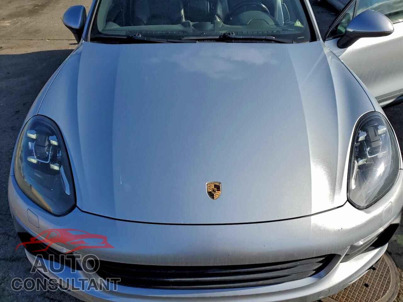 PORSCHE CAYENNE 2017 - WP1AA2A24HKA85453