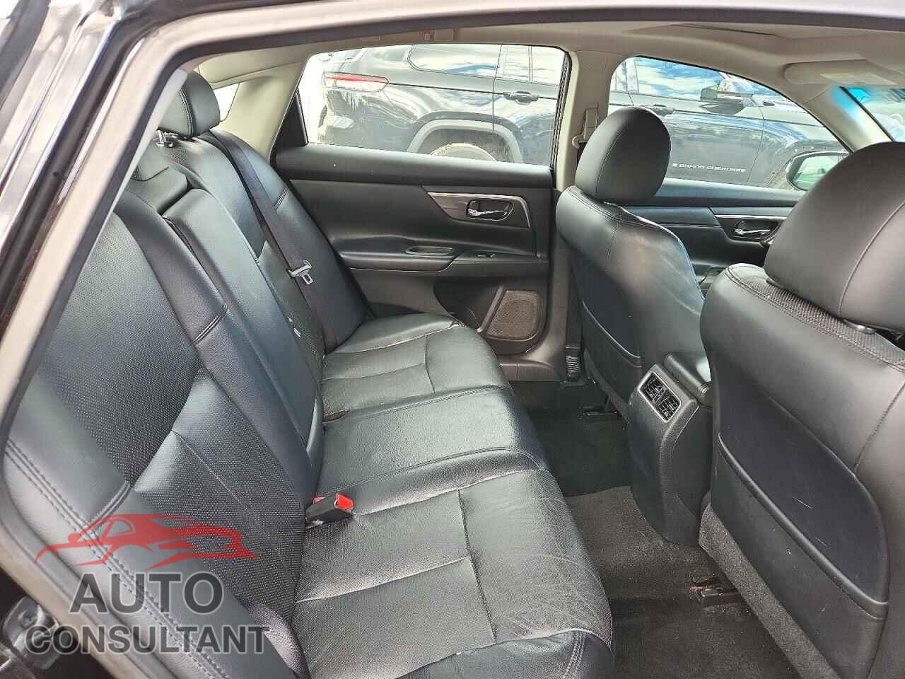NISSAN ALTIMA 2015 - 1N4AL3AP1FC154271