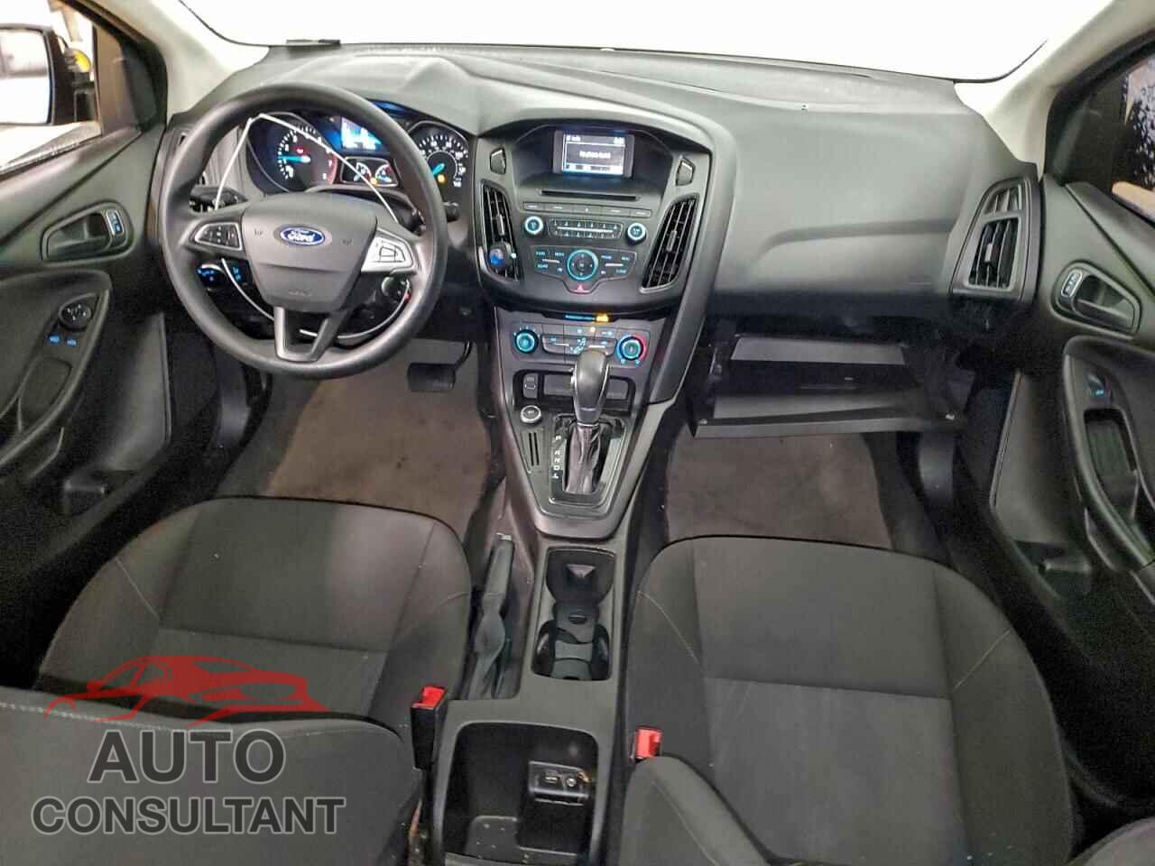 FORD FOCUS 2015 - 1FADP3E21FL268514
