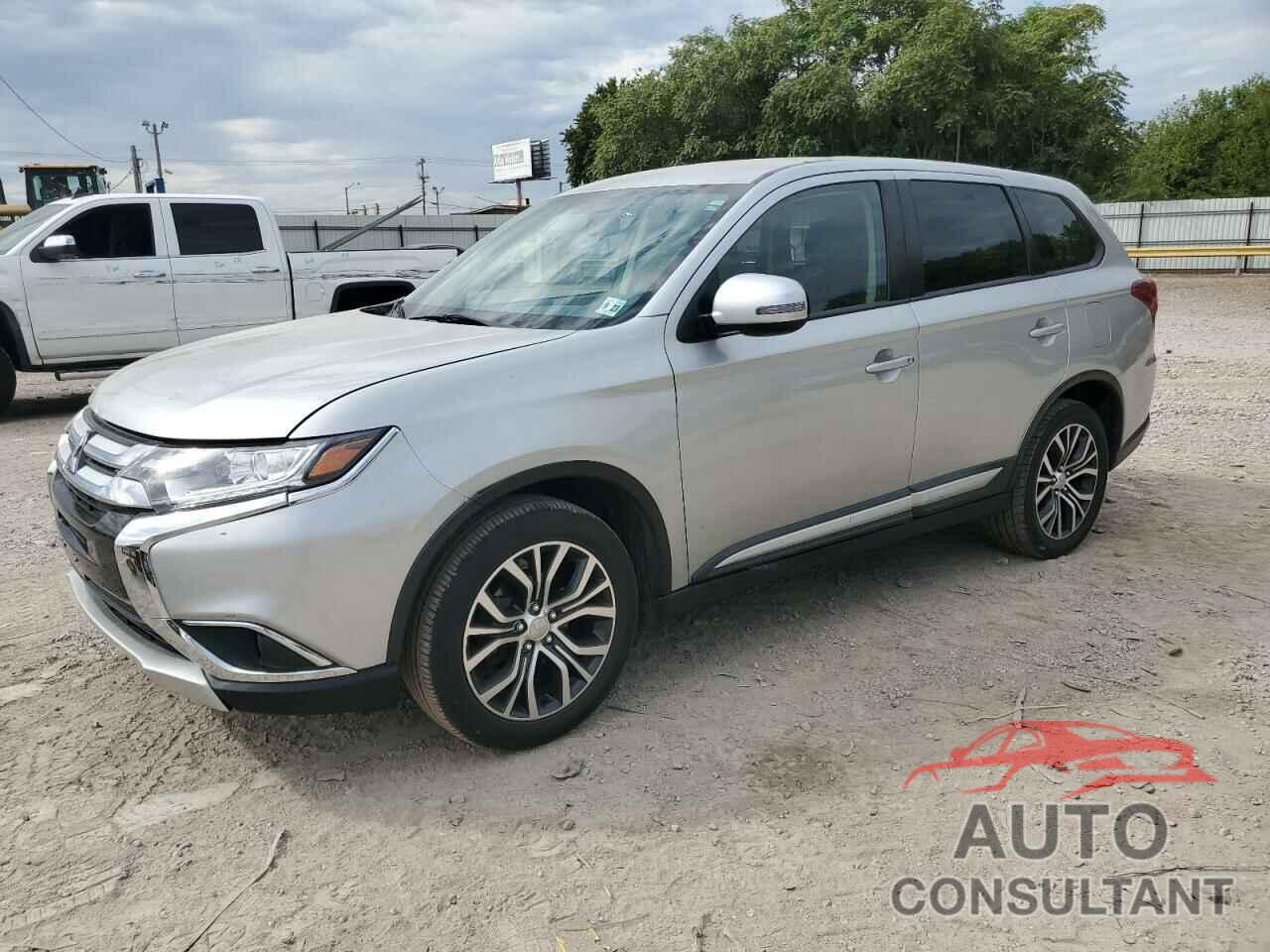 MITSUBISHI OUTLANDER 2018 - JA4AZ3A38JZ042332