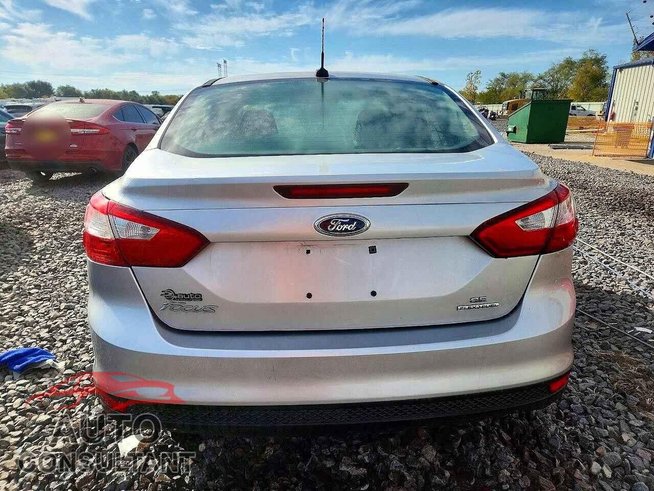 FORD FOCUS 2014 - 1FADP3F23EL205895