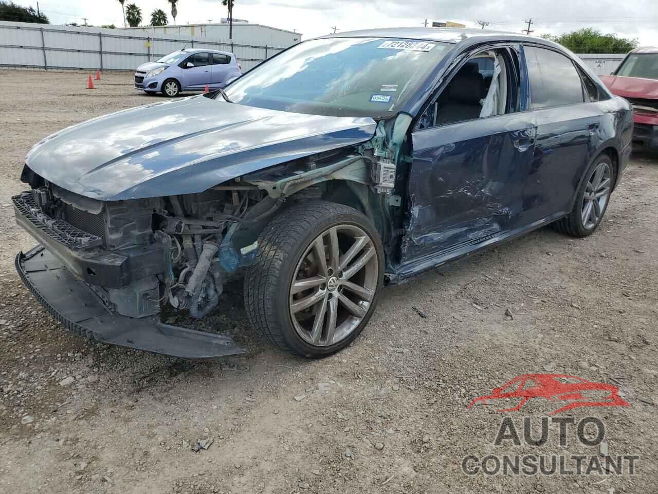 VOLKSWAGEN PASSAT 2018 - 1VWAA7A37JC006300