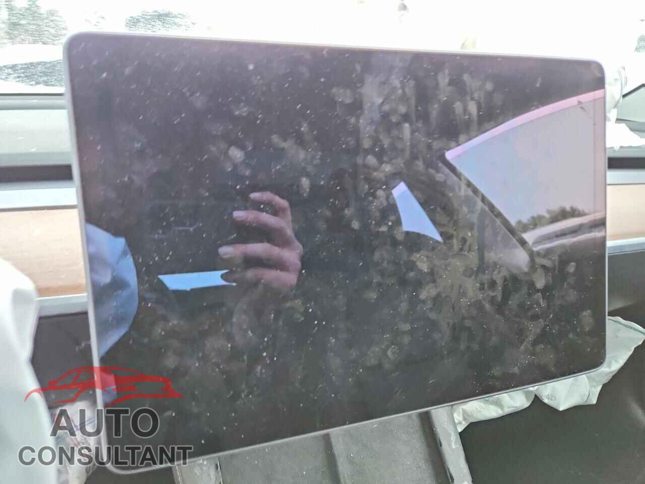 TESLA MODEL 3 2021 - 5YJ3E1EA6MF985515