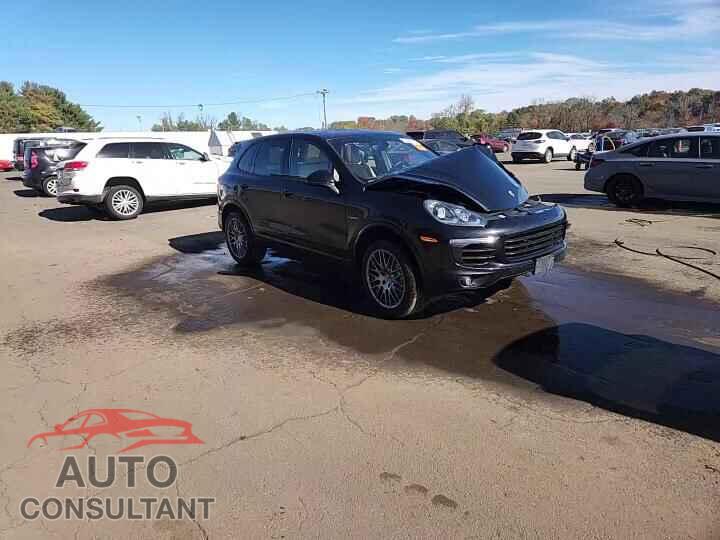 PORSCHE CAYENNE 2018 - WP1AE2A21JLA70509