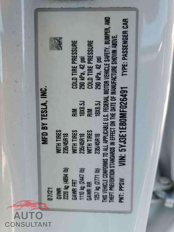 TESLA MODEL 3 2021 - 5YJ3E1EB0MF026491