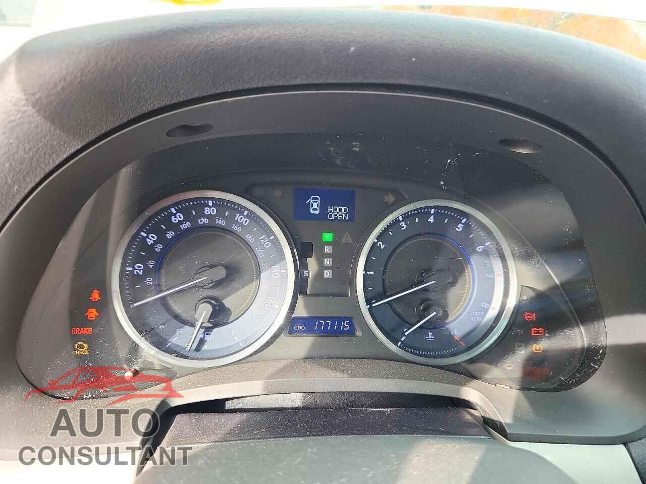 LEXUS IS 2012 - JTHCF5C23C5055702