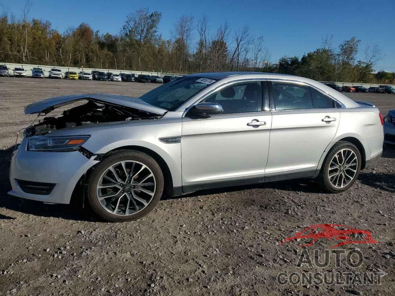 FORD TAURUS 2018 - 1FAHP2J80JG130583