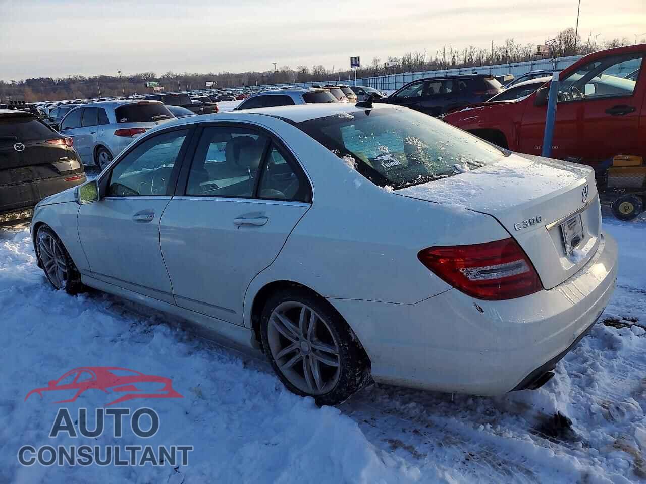 MERCEDES-BENZ C-CLASS 2012 - WDDGF8BB5CF901530