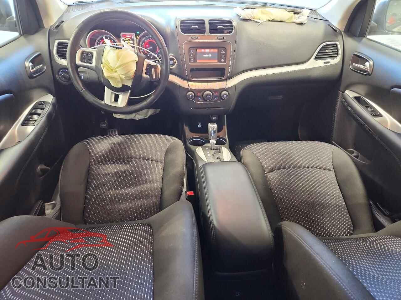 DODGE JOURNEY 2020 - 3C4PDCAB8LT270590