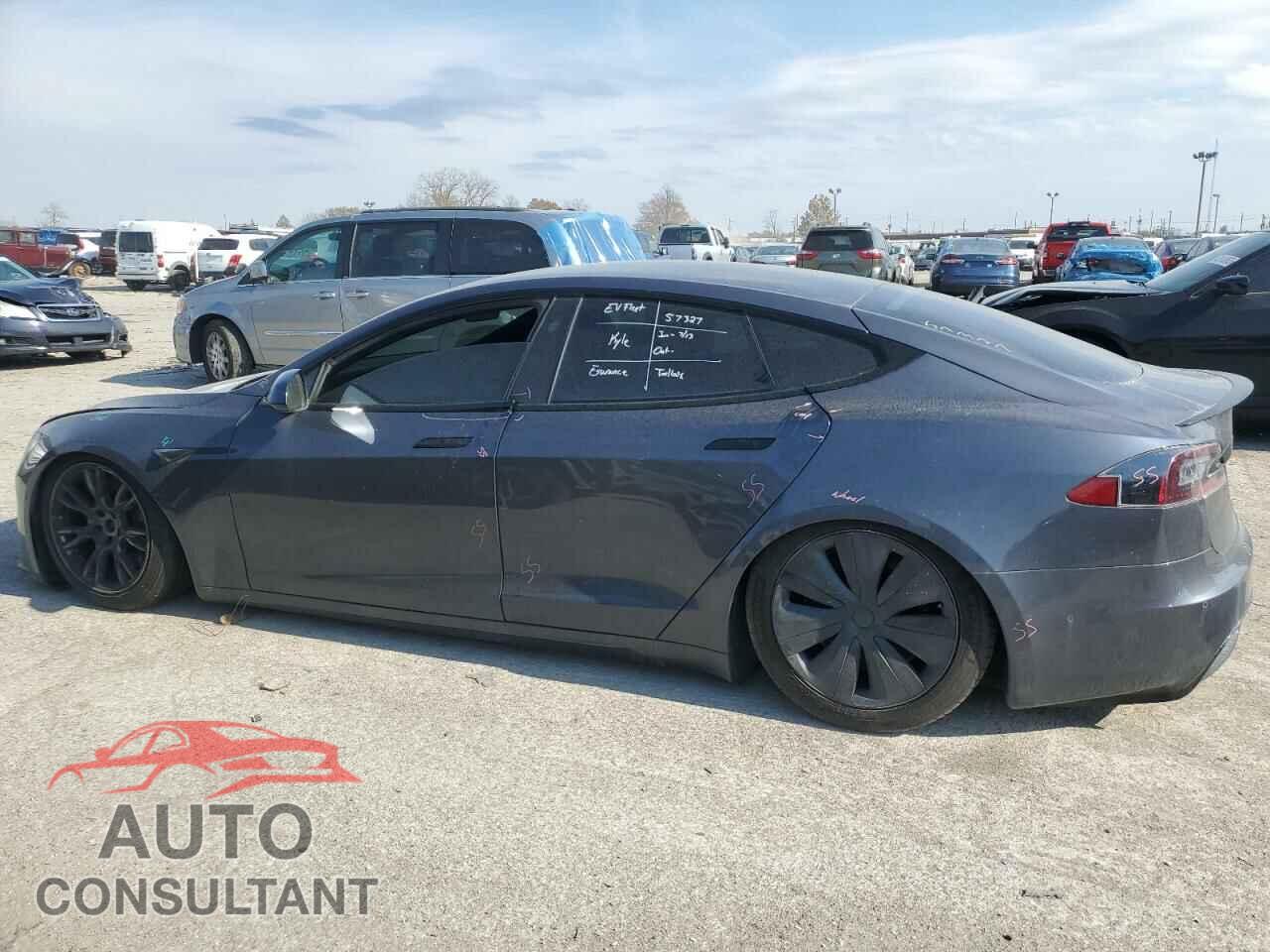 TESLA MODEL S 2021 - 5YJSA1E62MF450815