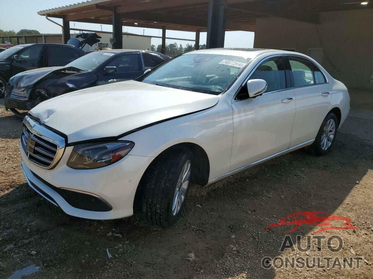 MERCEDES-BENZ E-CLASS 2018 - WDDZF4KB6JA351119