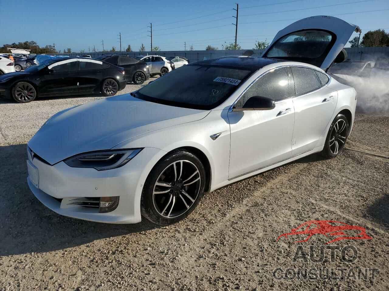 TESLA MODEL S 2020 - 5YJSA1E2XLF401275