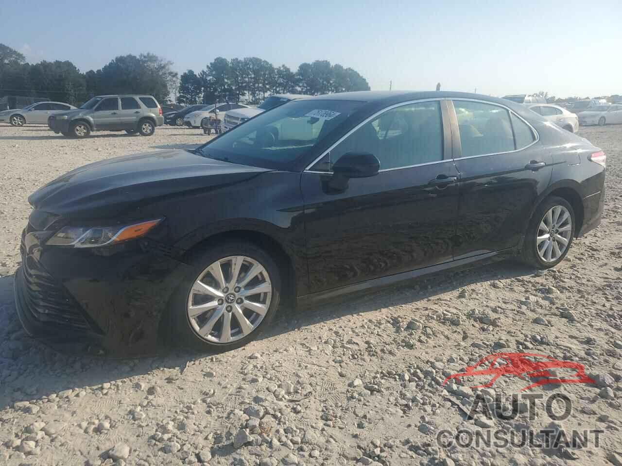 TOYOTA CAMRY 2018 - 4T1B11HK8JU016664