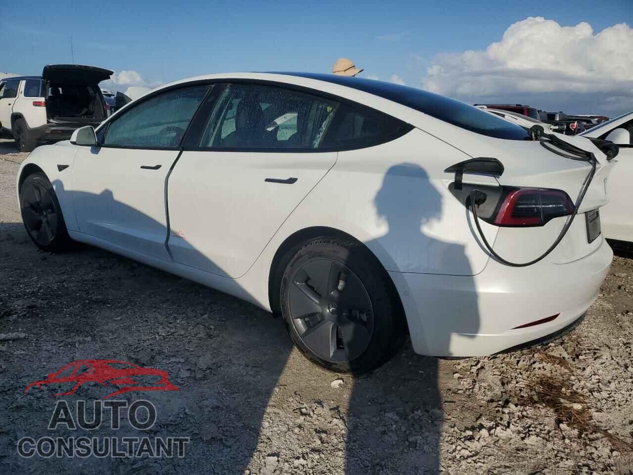 TESLA MODEL 3 2022 - 5YJ3E1EB2NF105615