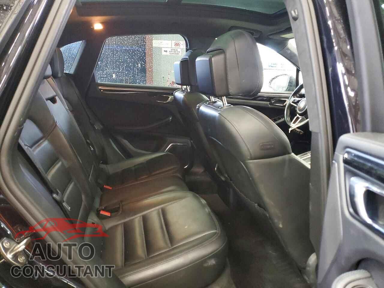 PORSCHE MACAN 2015 - WP1AF2A52FLB99745