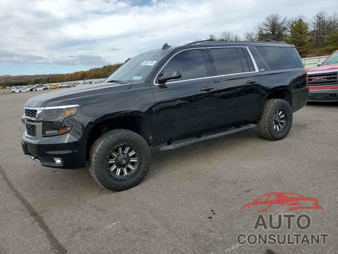 CHEVROLET SUBURBAN 2017 - 1GNSKHKC9HR276474