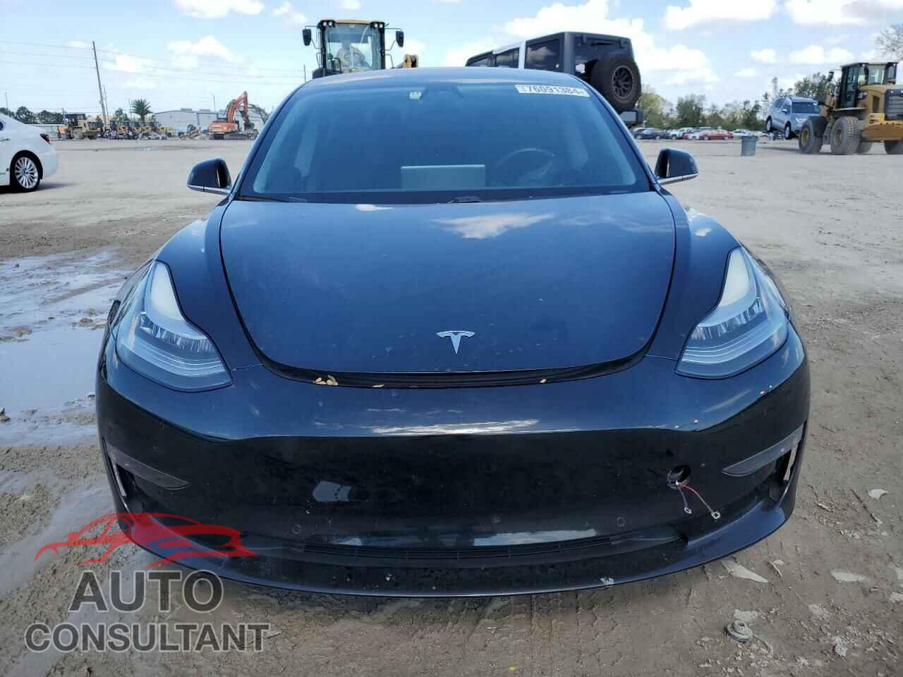 TESLA MODEL 3 2018 - 5YJ3E1EA3JF005847