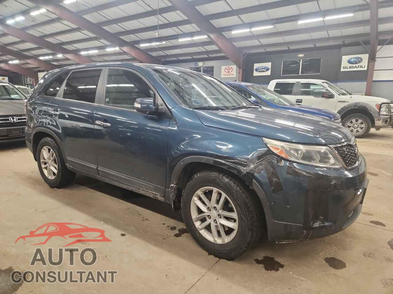 KIA SORENTO 2014 - 5XYKT3A6XEG504139