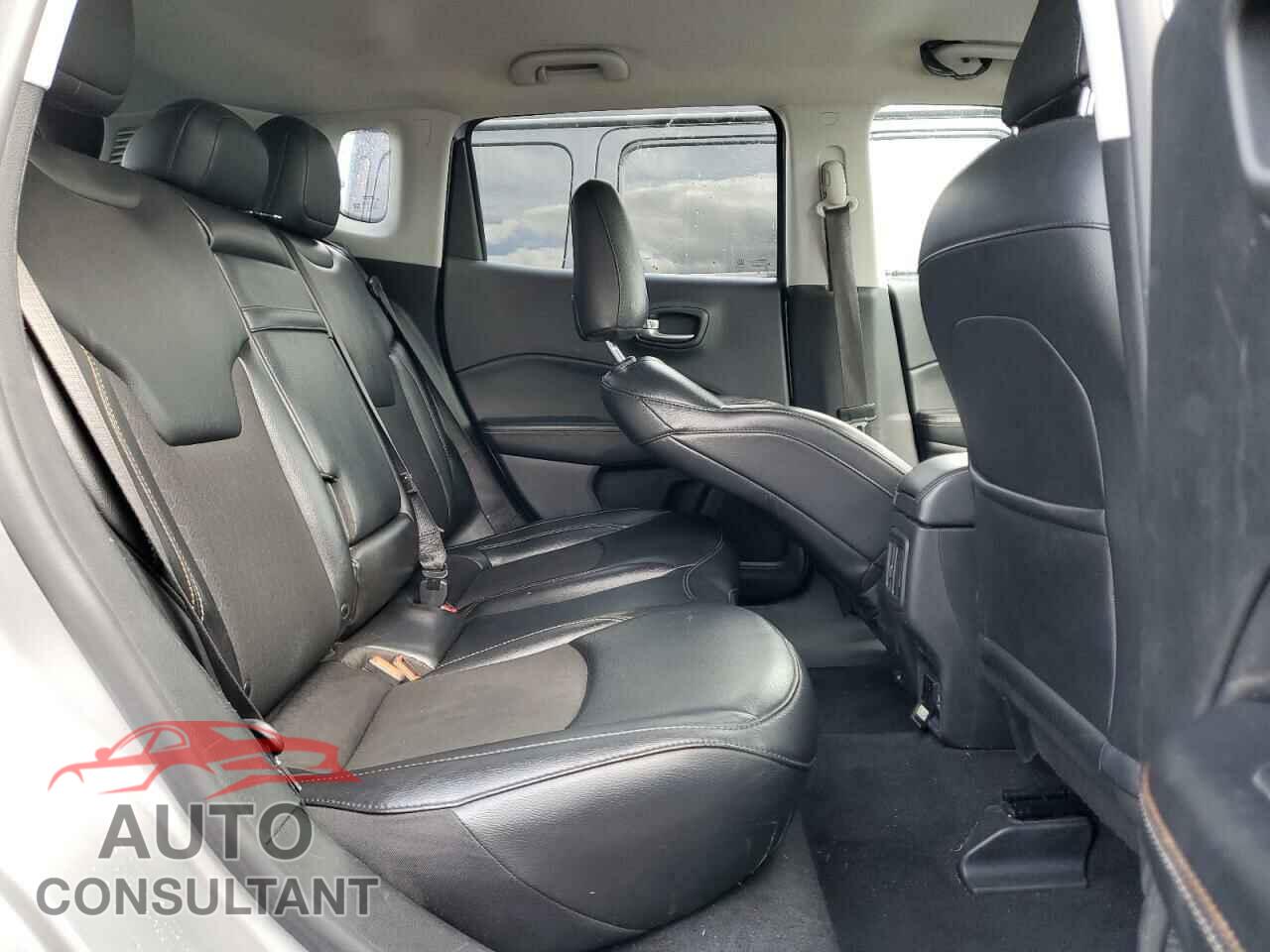 JEEP COMPASS 2019 - 3C4NJDBB0KT678598