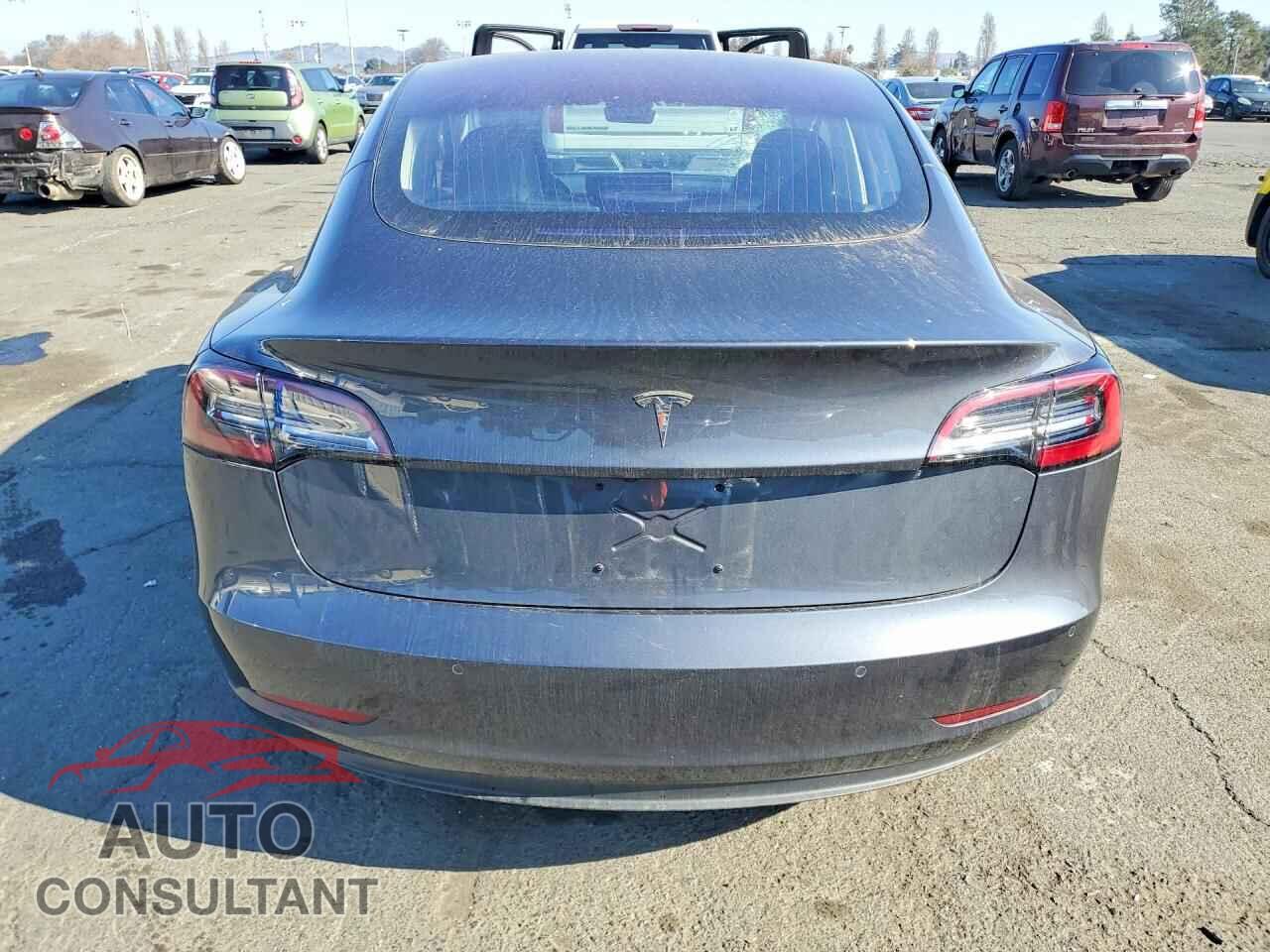 TESLA MODEL 3 2017 - 5YJ3E1EA0HF002799