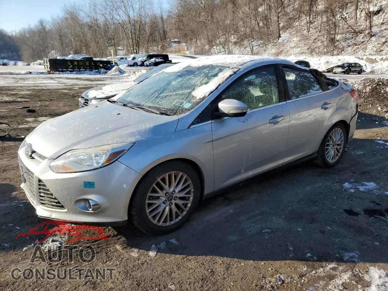 FORD FOCUS 2012 - 1FAHP3H24CL454265