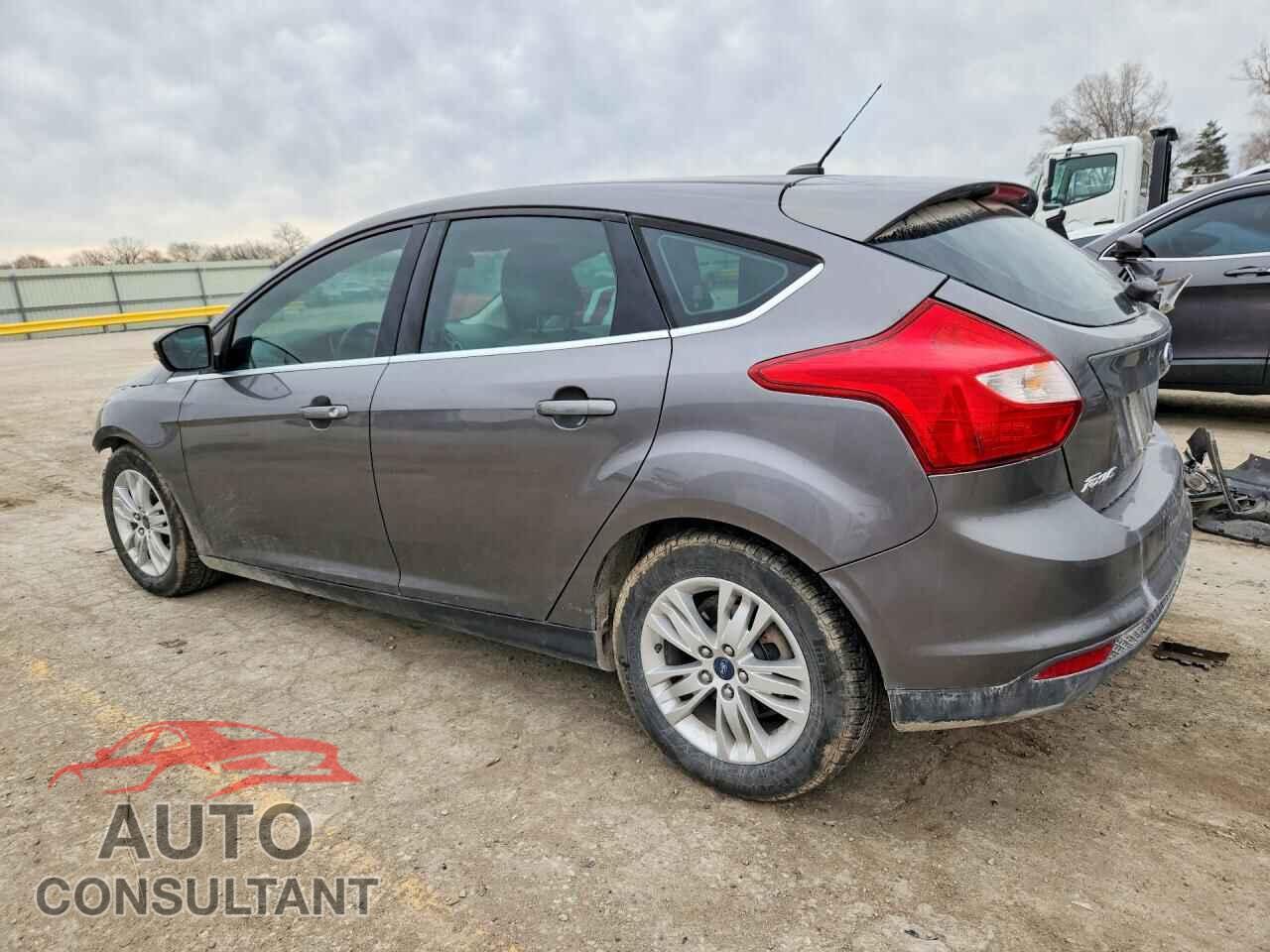 FORD FOCUS 2012 - 1FAHP3M24CL476630
