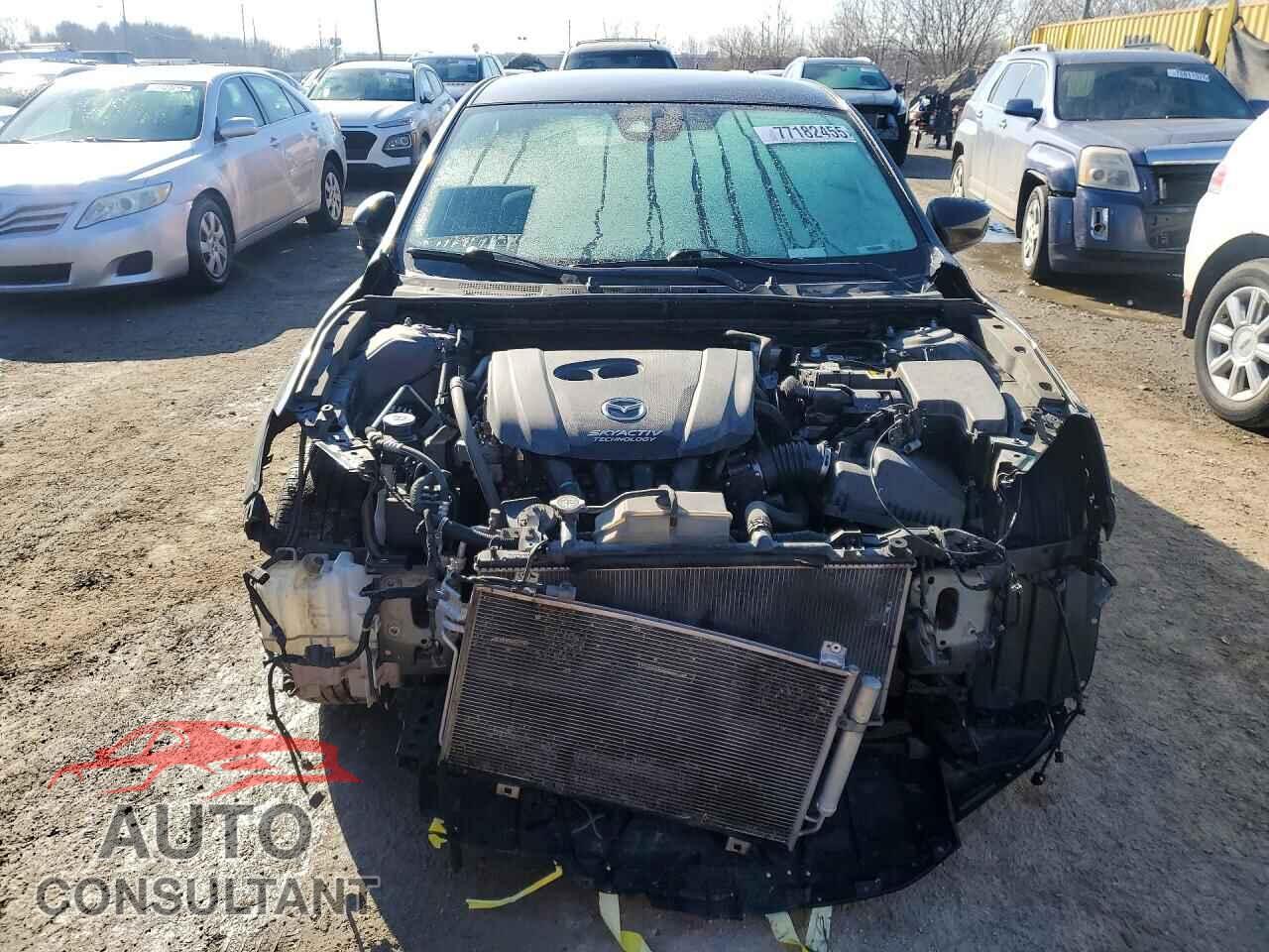 MAZDA 3 2018 - 3MZBN1K76JM236822