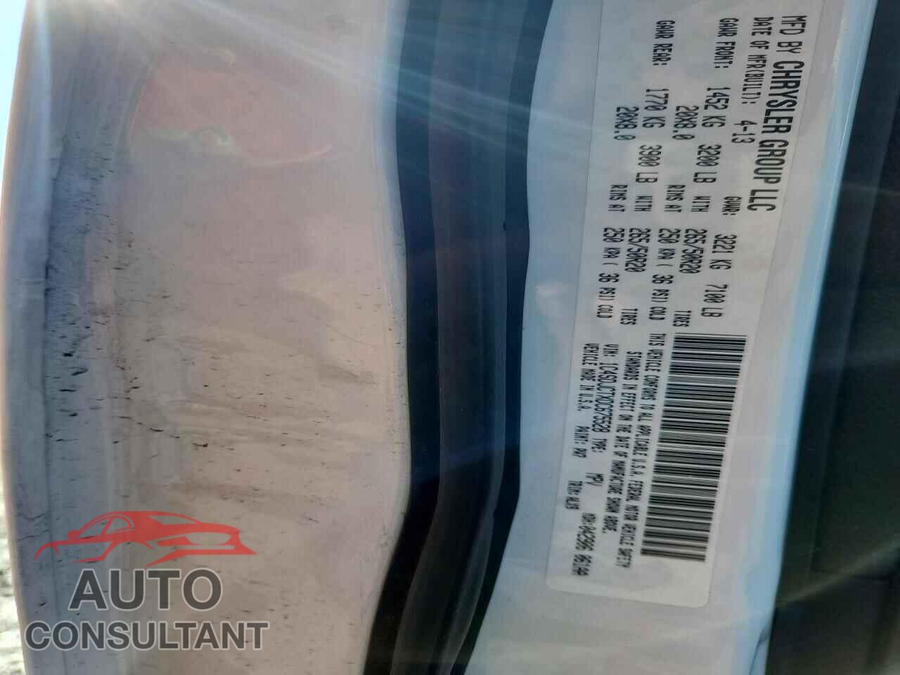 DODGE DURANGO 2013 - 1C4SDJCTXDC675528