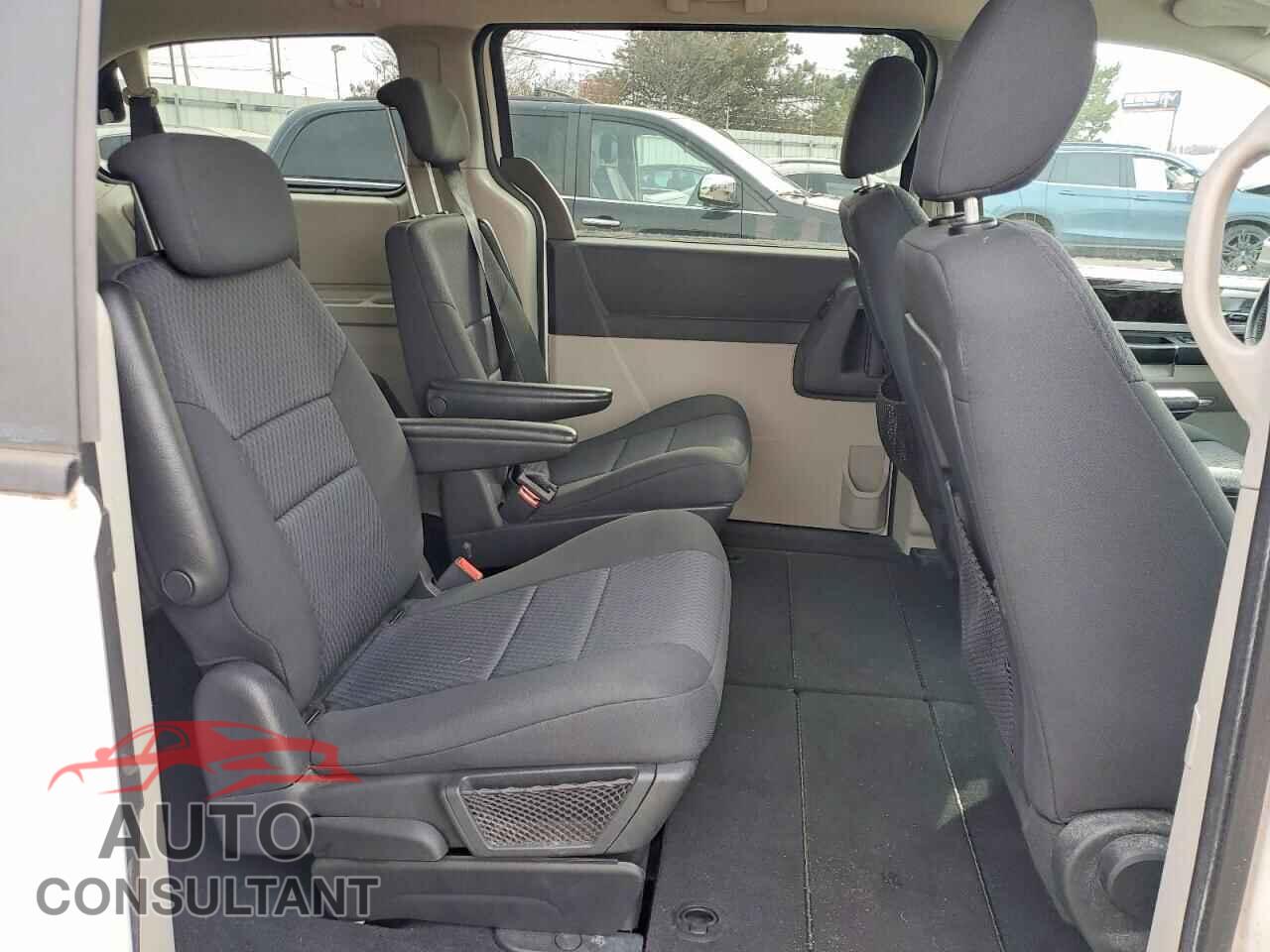 DODGE CARAVAN 2010 - 2D4RN5D18AR211031
