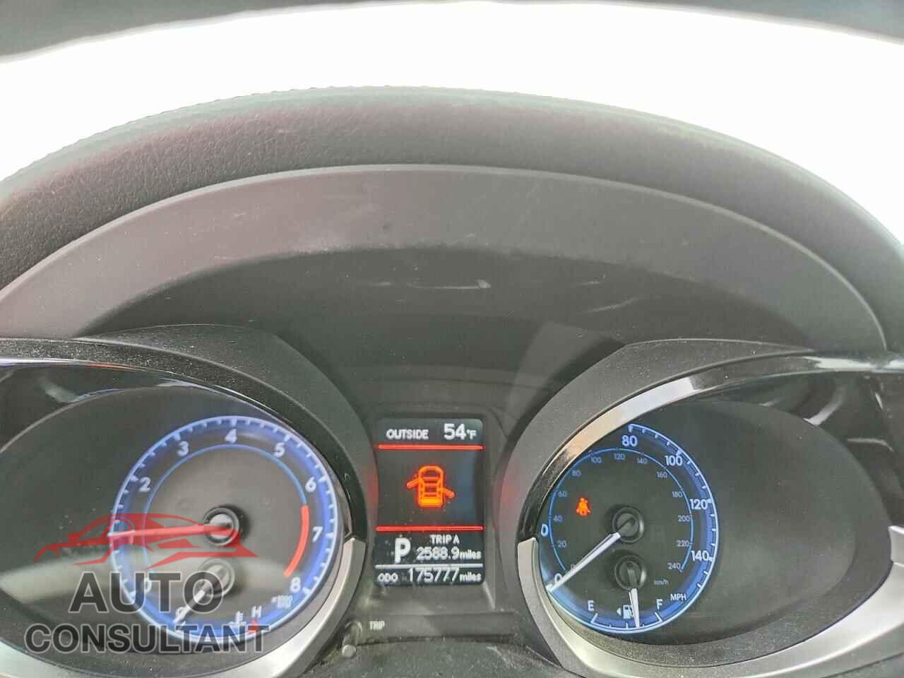 TOYOTA COROLLA 2016 - 5YFBURHE5GP416143