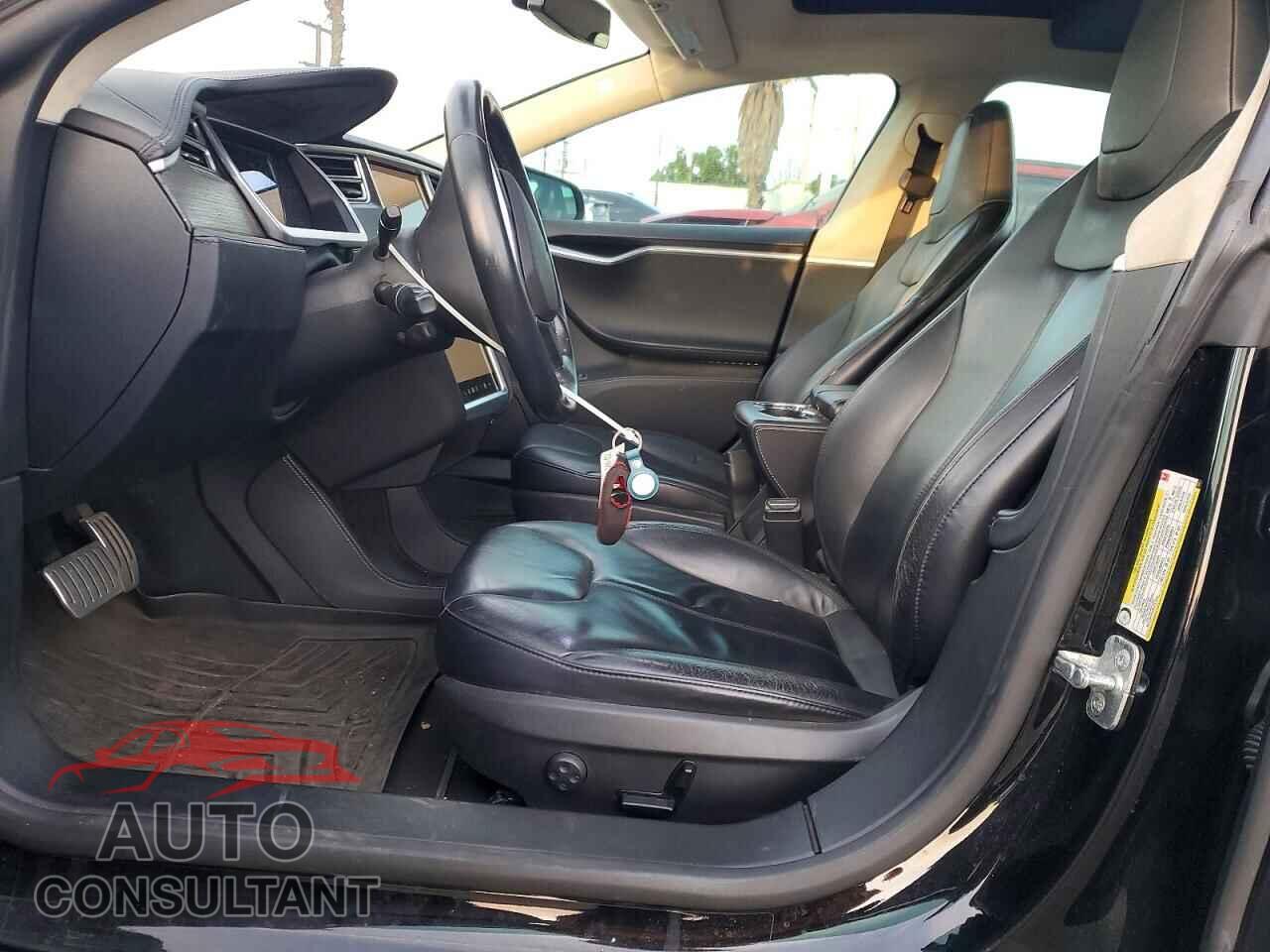 TESLA MODEL S 2014 - 5YJSA1H17EFP35530