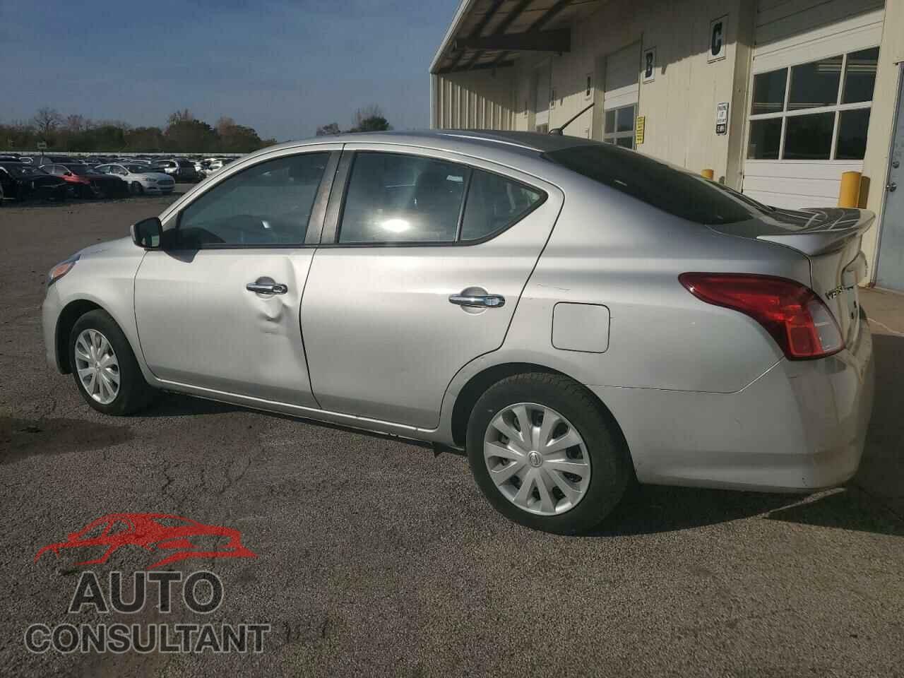 NISSAN VERSA 2017 - 3N1CN7AP5HK431993